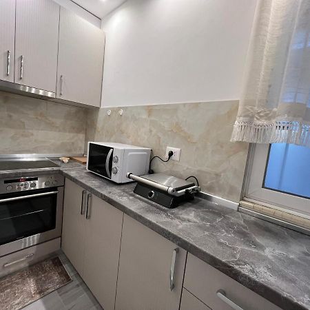 Apartment Tirana On Myslym Shyri Εξωτερικό φωτογραφία