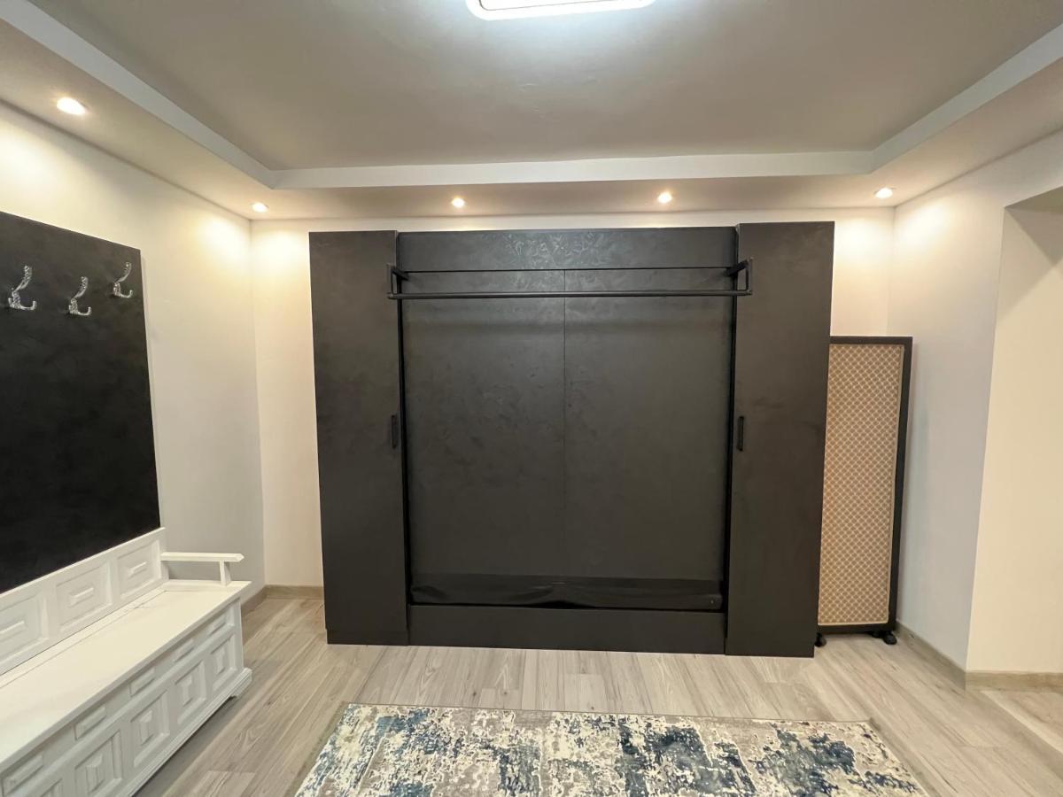 Apartment Tirana On Myslym Shyri Εξωτερικό φωτογραφία
